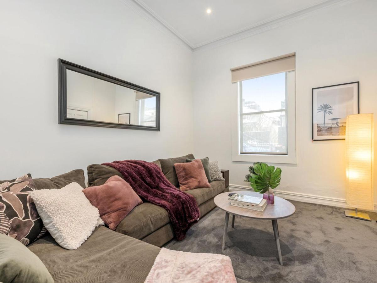 Walk To The Mcg & Aami Park - Free Late Checkout - Great Location & Backyard Villa Мелбърн Екстериор снимка
